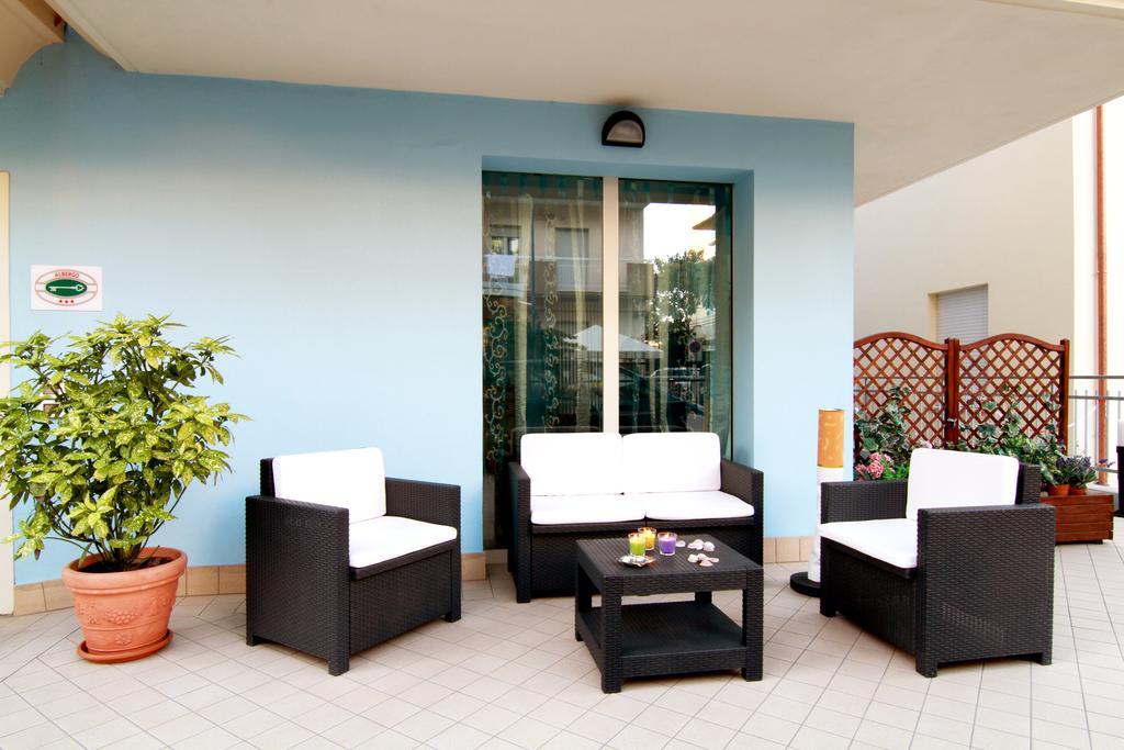 Residence Blu Marine Rimini Luaran gambar