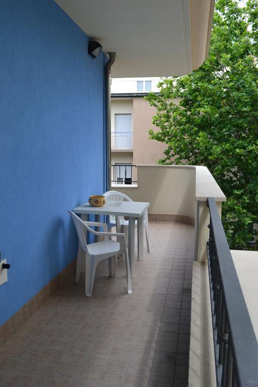 Residence Blu Marine Rimini Bilik gambar